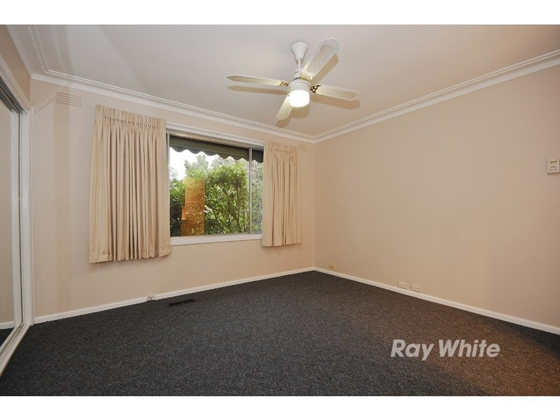 2 Hertford Court, Wantirna South VIC 3152