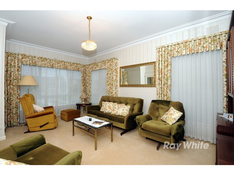 33 Parsons Avenue, Springvale VIC 3171