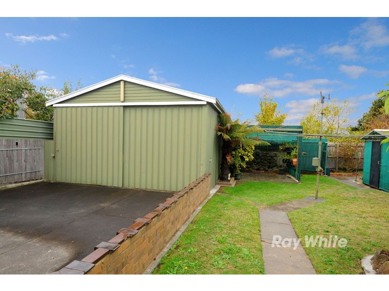 33 Parsons Avenue, Springvale VIC 3171