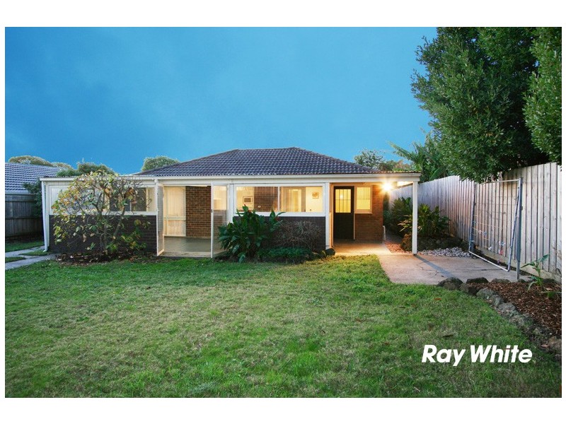 15 Brennan Drive, Wantirna South VIC 3152