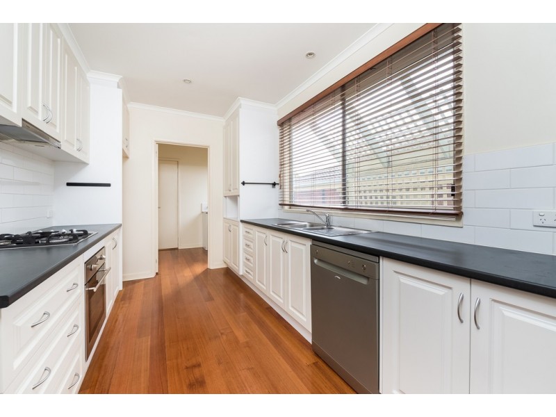 23 Norfolk Avenue, Wantirna South VIC 3152