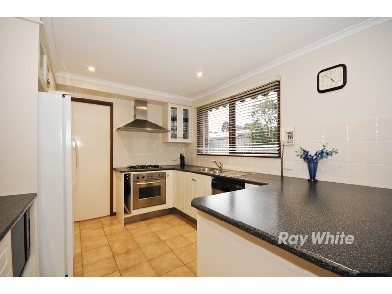 10 Kidderminster Drive, Wantirna VIC 3152