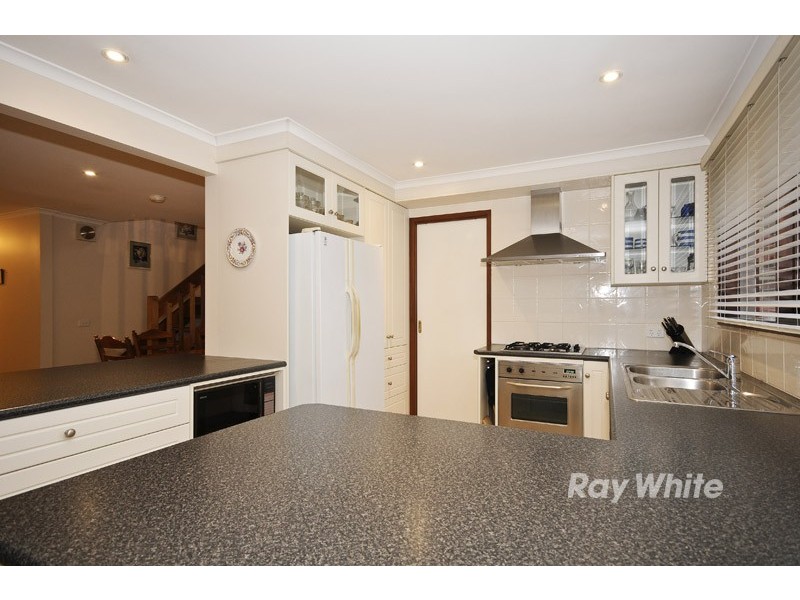 10 Kidderminster Drive, Wantirna VIC 3152