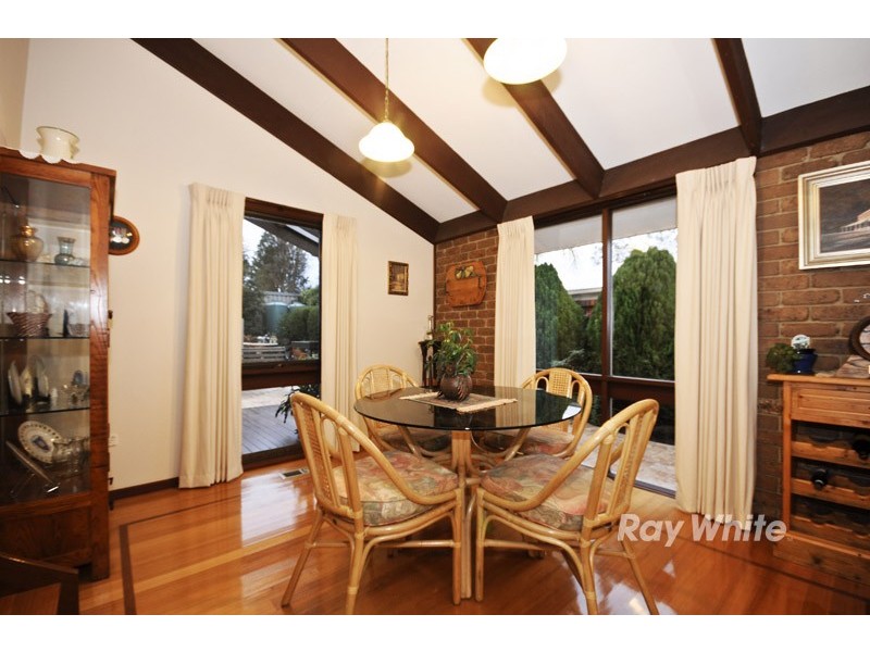 10 Kidderminster Drive, Wantirna VIC 3152
