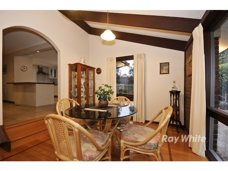 10 Kidderminster Drive, Wantirna VIC 3152
