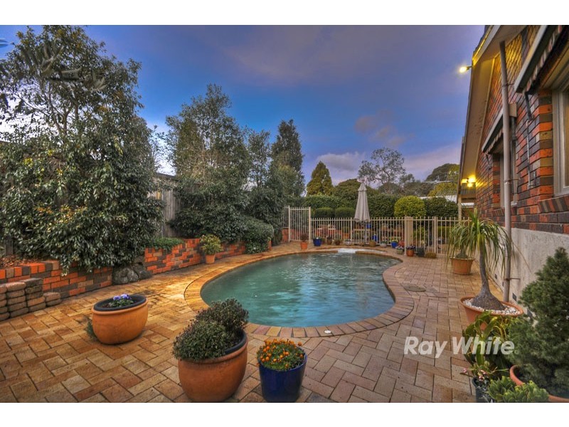10 Kidderminster Drive, Wantirna VIC 3152