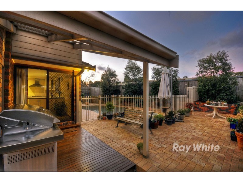10 Kidderminster Drive, Wantirna VIC 3152