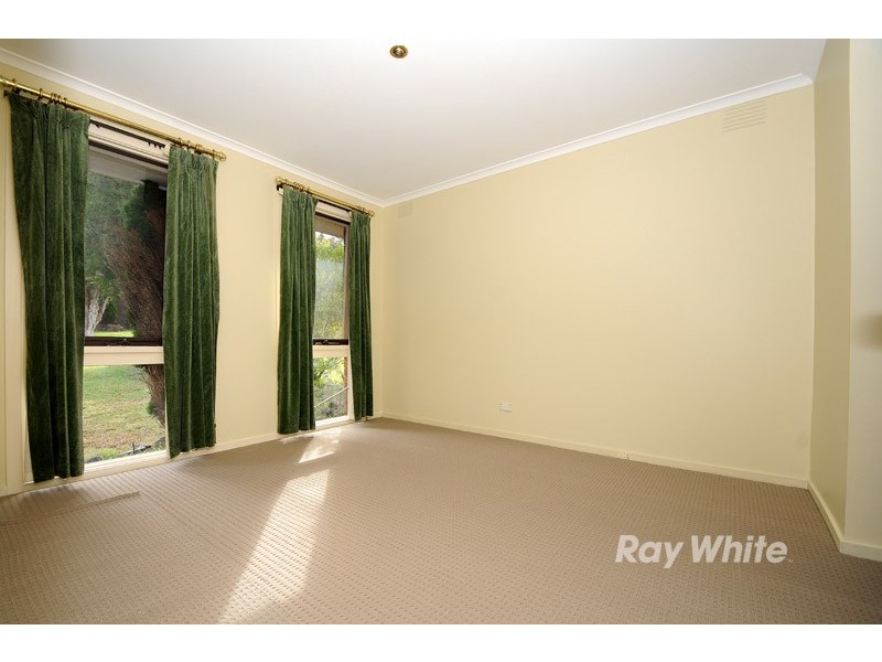 8 Rosalie Court, Wantirna South VIC 3152