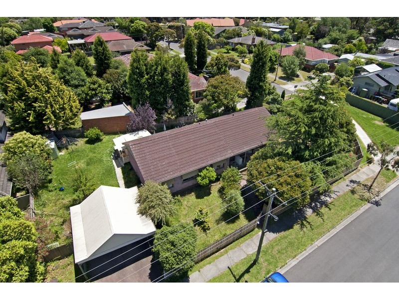 5 Warrawee Road, Wantirna South VIC 3152