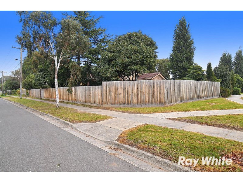5 Warrawee Road, Wantirna South VIC 3152