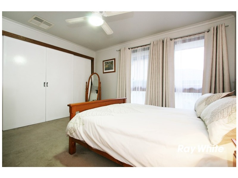 84 Fonteyn Drive, Wantirna South VIC 3152