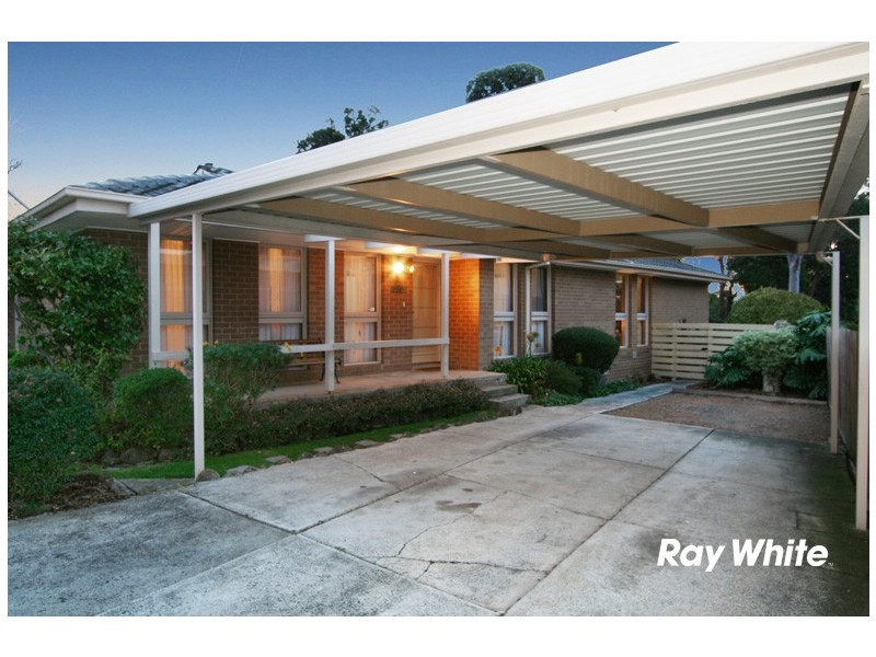 84 Fonteyn Drive, Wantirna South VIC 3152