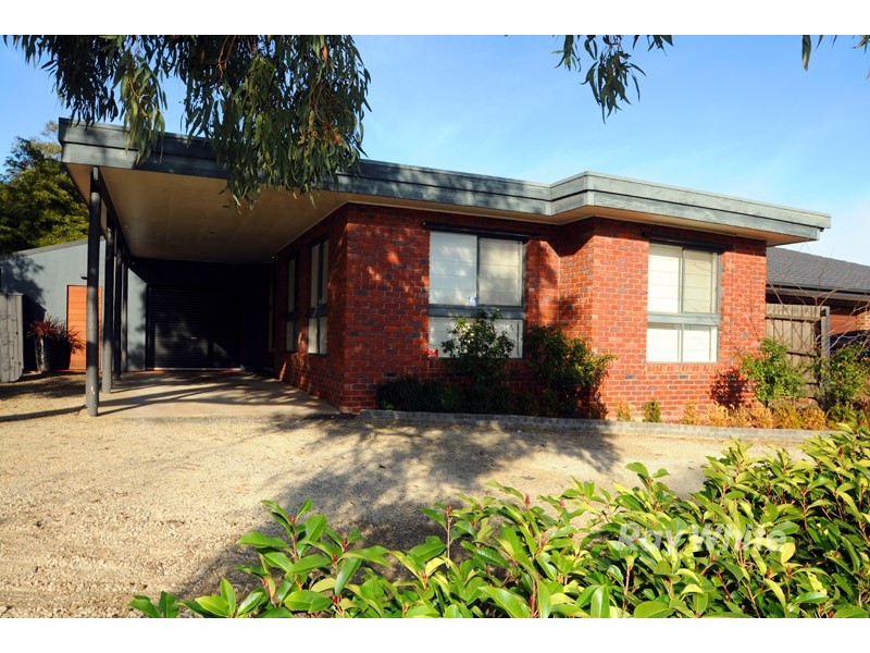 69 Wallace Road, Wantirna South VIC 3152
