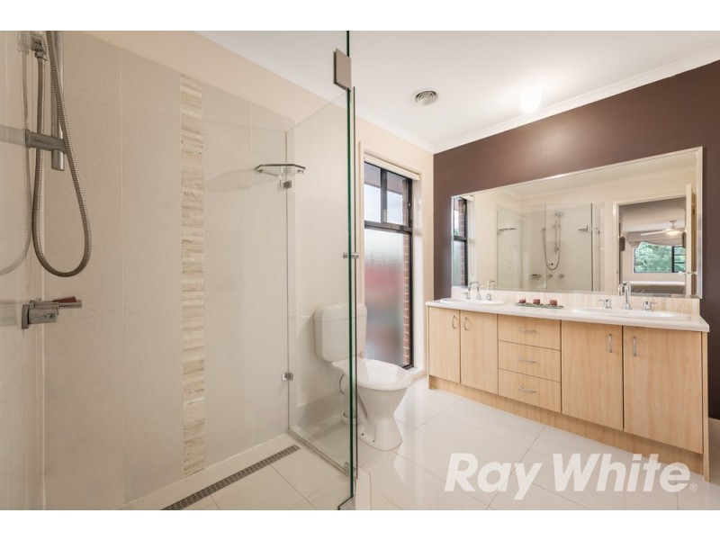 24 Whitehall Terrace, Ferntree Gully VIC 3156