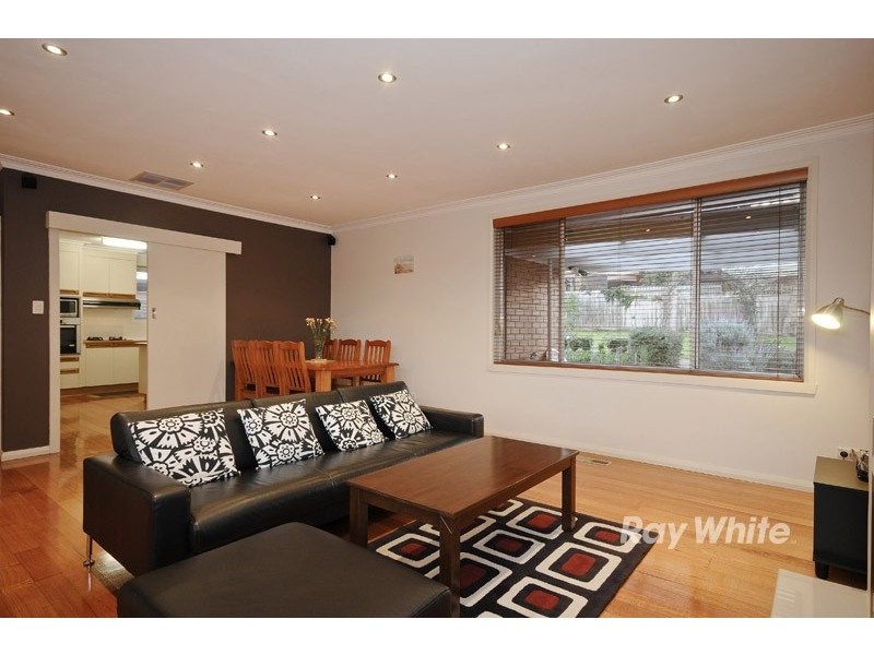 22 Pentlowe Road, Wantirna South VIC 3152