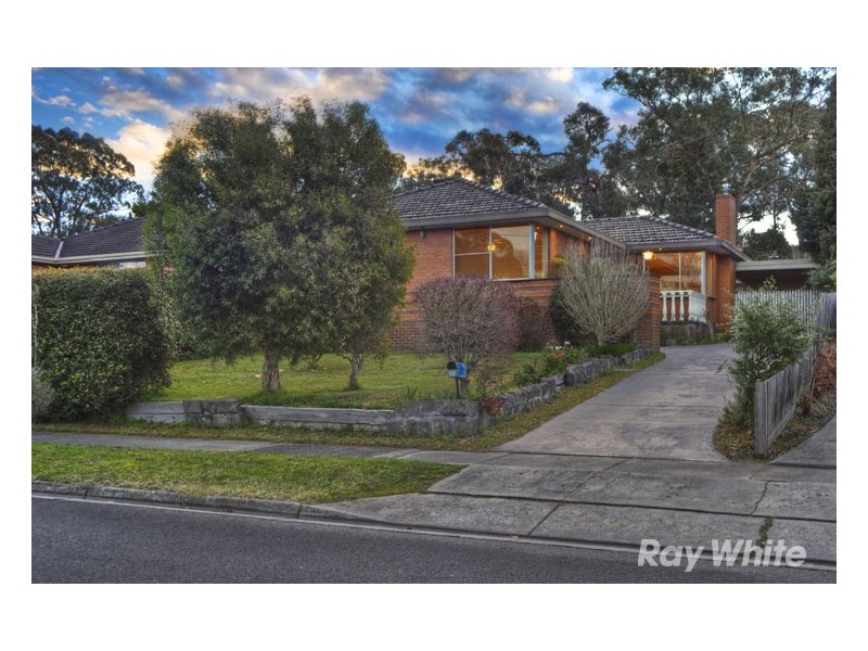 22 Pentlowe Road, Wantirna South VIC 3152