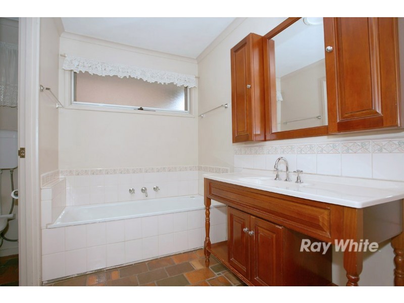 6 Scott Court, Wantirna South VIC 3152