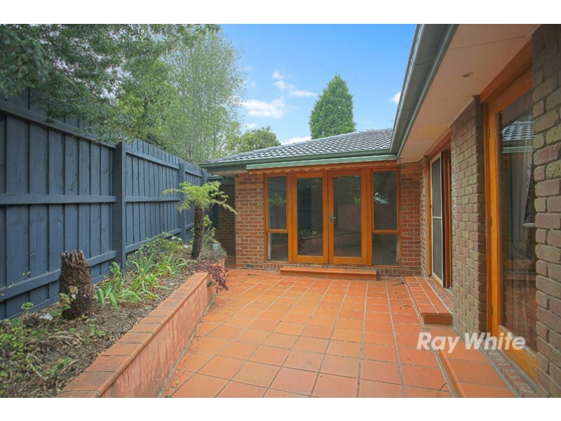 6 Scott Court, Wantirna South VIC 3152