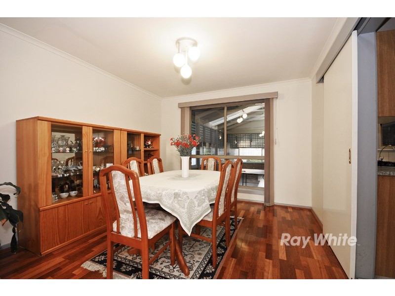 4 Sally Close, Wantirna South VIC 3152