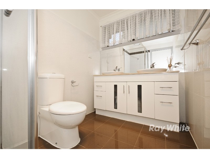 4 Sally Close, Wantirna South VIC 3152