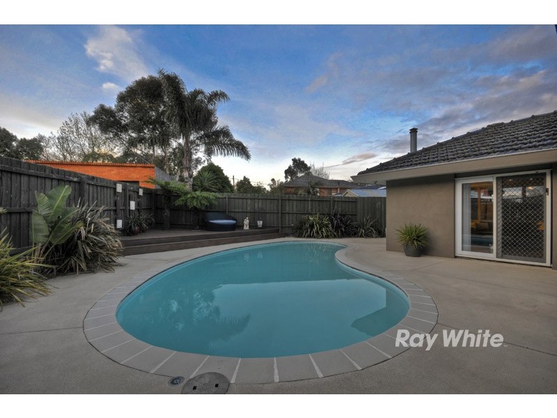 32 Bona Vista Road, Bayswater VIC 3153