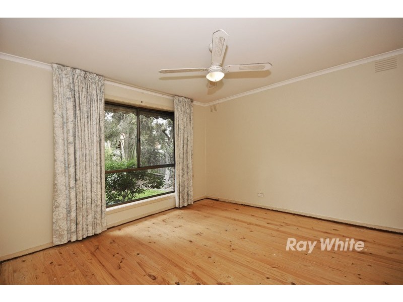 52 Chartwell Drive, Wantirna VIC 3152