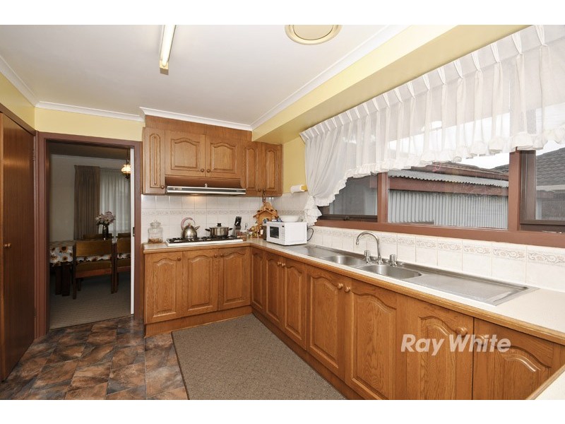 5 Merryn Grove, Wantirna South VIC 3152