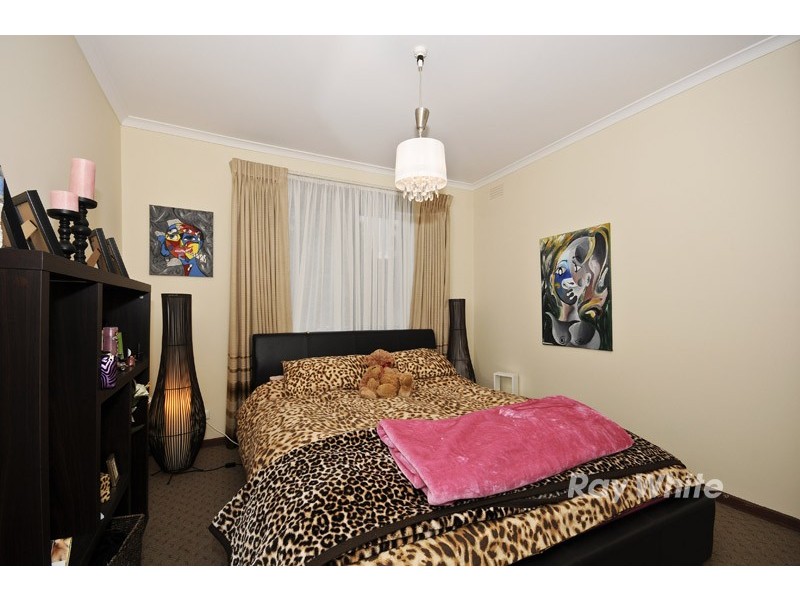 5 Merryn Grove, Wantirna South VIC 3152