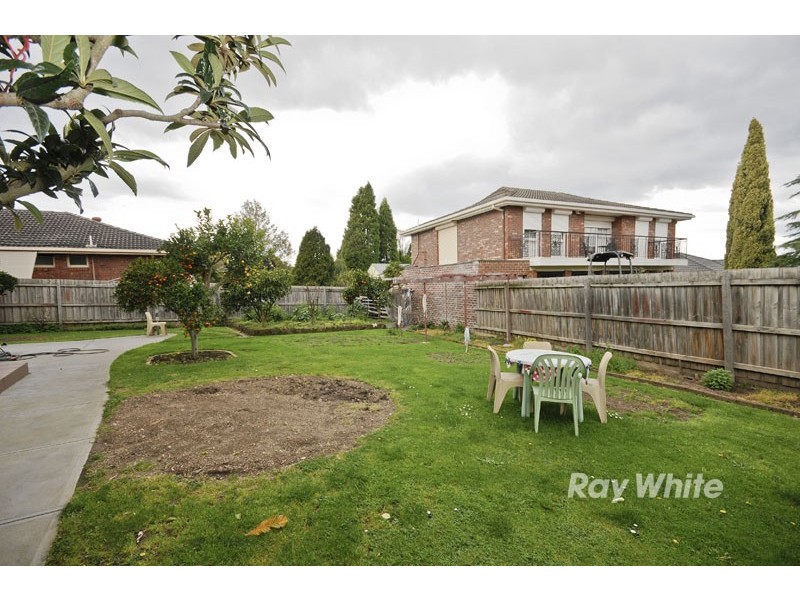 5 Merryn Grove, Wantirna South VIC 3152