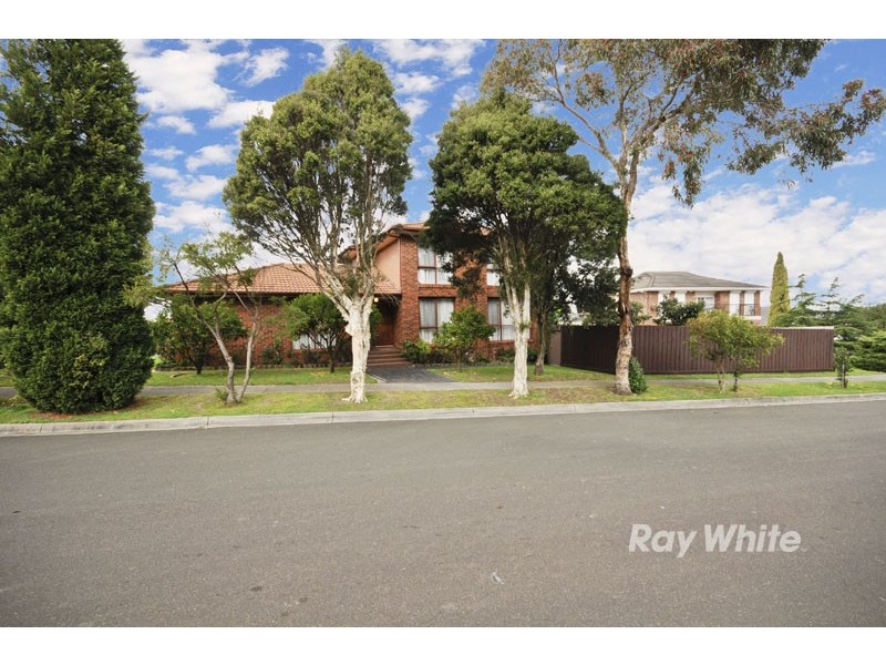 5 Merryn Grove, Wantirna South VIC 3152