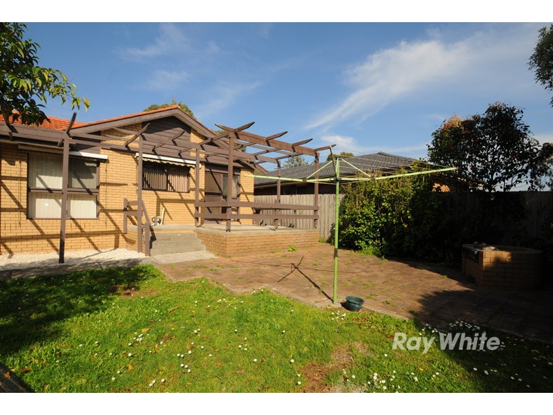 38 Kingloch Parade, Wantirna VIC 3152