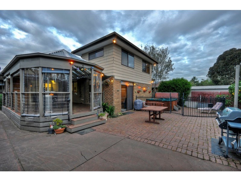 13 Michael Street, Scoresby VIC 3179