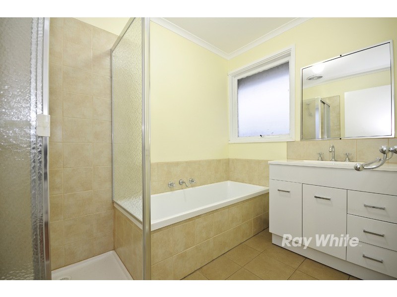 55 Mowbray Drive, Wantirna South VIC 3152