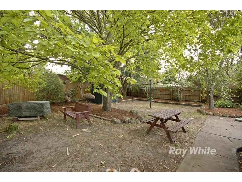 8 Simmonds Court, Wantirna South VIC 3152