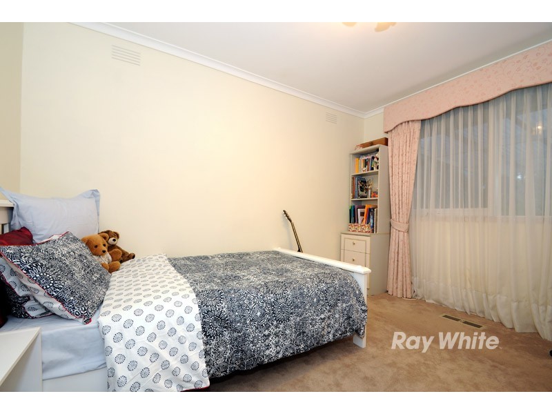 54 Sylphide Way, Wantirna South VIC 3152