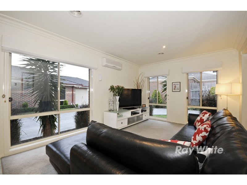 2/1387 High Street Road, Wantirna South VIC 3152