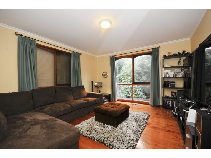 10 Eyre Close, Rowville VIC 3178