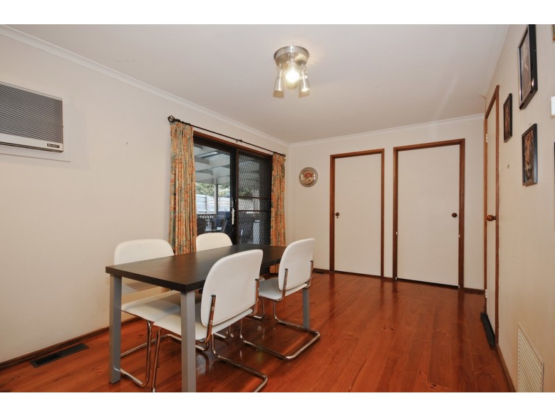 10 Eyre Close, Rowville VIC 3178