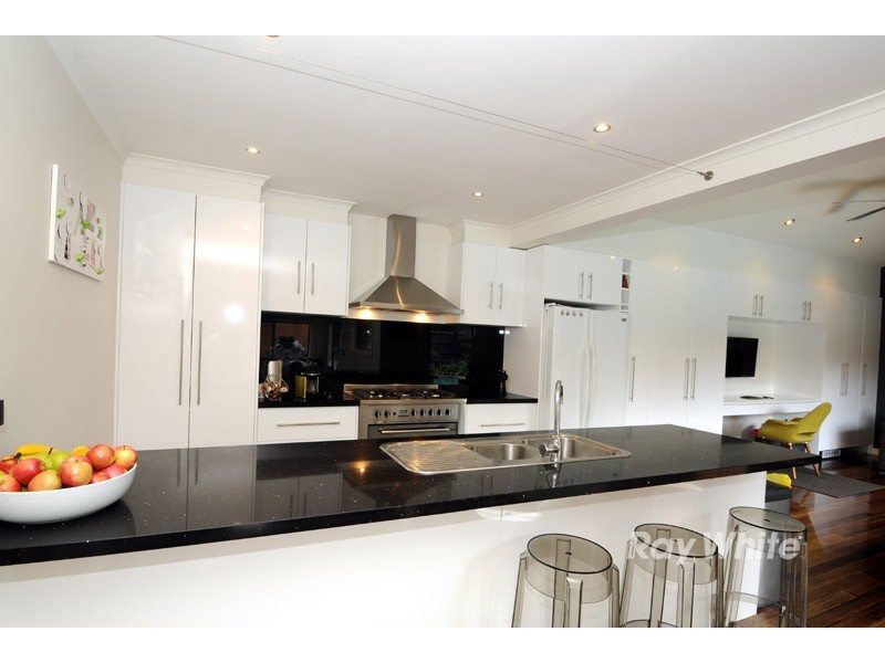 20 Amesbury Avenue, Wantirna VIC 3152