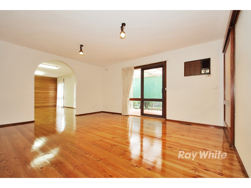 114 Berrabri Drive, Scoresby VIC 3179