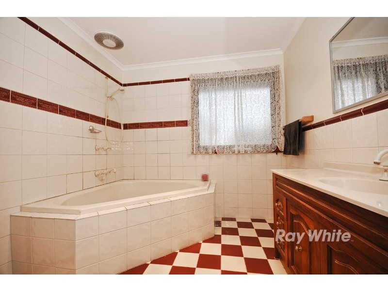 10 Eyre Close, Rowville VIC 3178