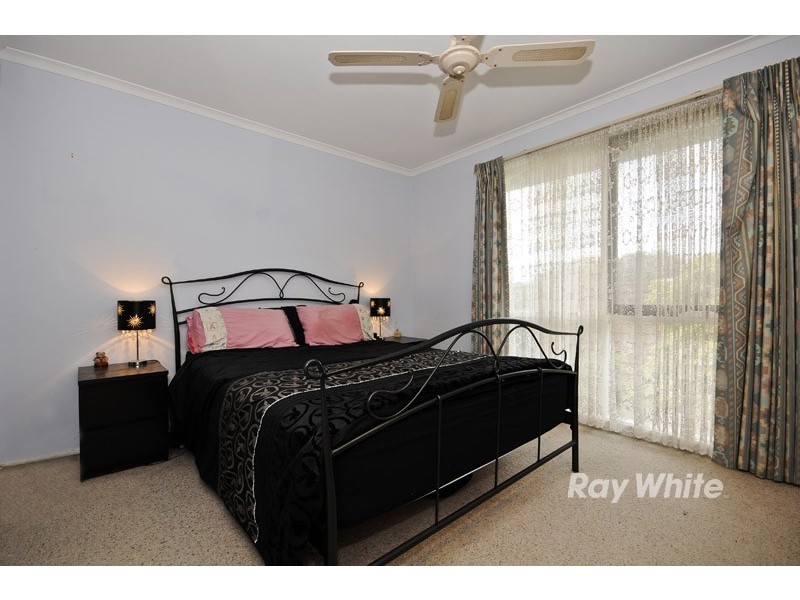 10 Eyre Close, Rowville VIC 3178