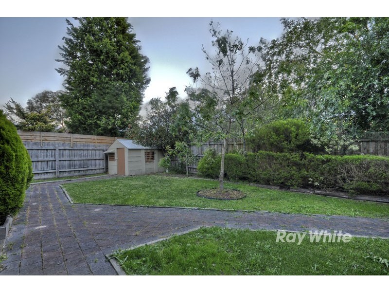 10 Eyre Close, Rowville VIC 3178