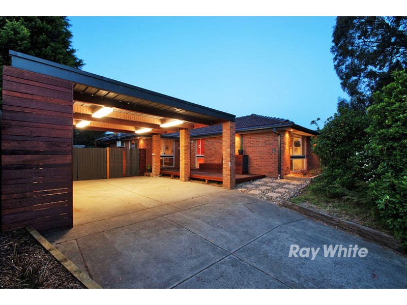 13 Sheraton Crescent, Ferntree Gully VIC 3156