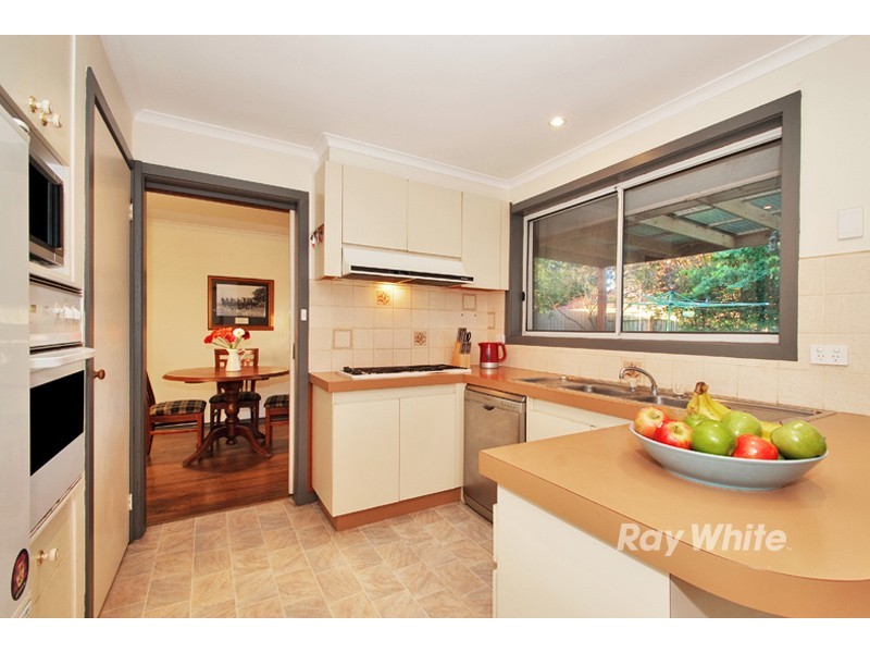 13 Sheraton Crescent, Ferntree Gully VIC 3156