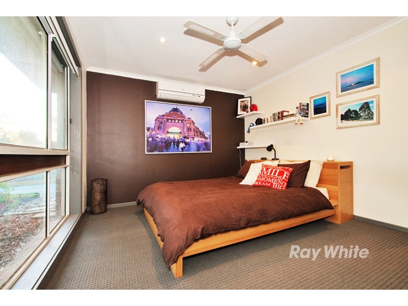 13 Sheraton Crescent, Ferntree Gully VIC 3156