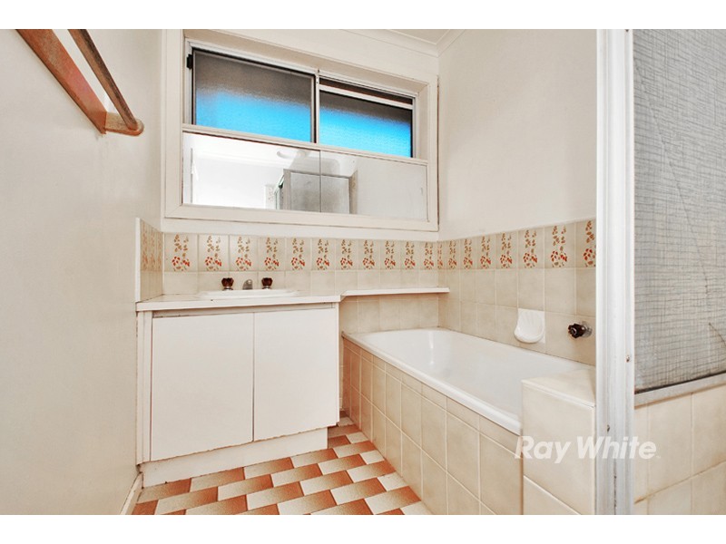 13 Sheraton Crescent, Ferntree Gully VIC 3156