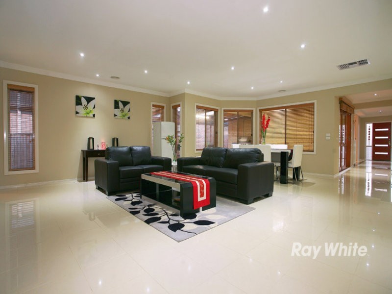 30 Tobin Way, Lyndhurst VIC 3975