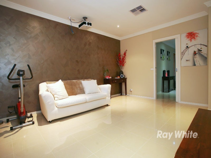 30 Tobin Way, Lyndhurst VIC 3975