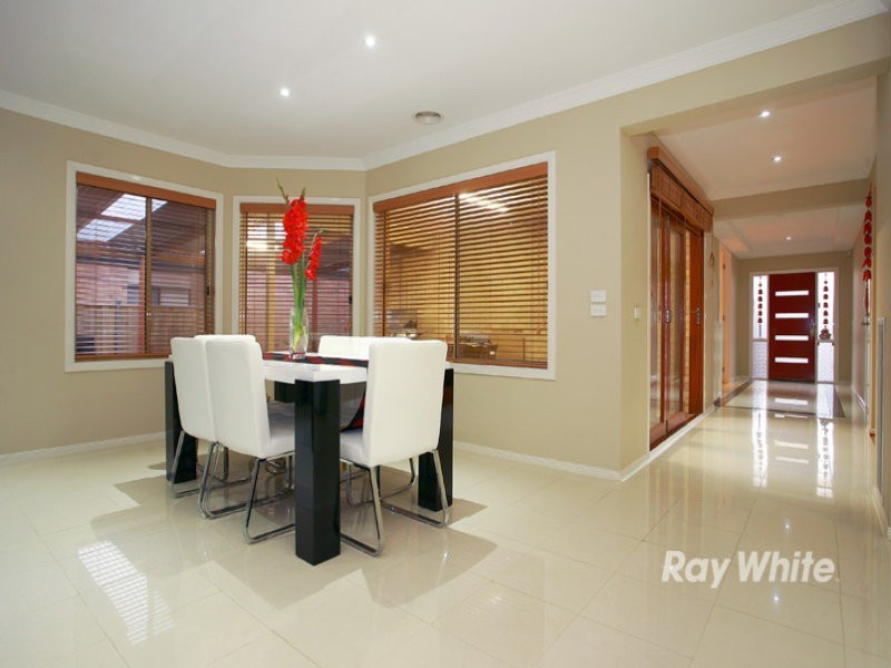 30 Tobin Way, Lyndhurst VIC 3975